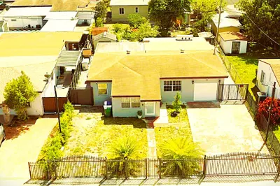 8900 NW 34th Avenue Rd