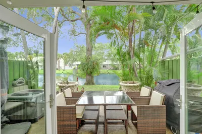 147 SW 3rd Street 1