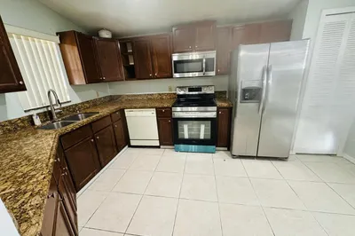 5165 Foxhall Pl 1
