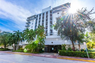 899 West Ave #3M 1