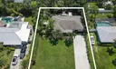 20 Windsor Road E Photo