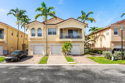 1808 Sonrisa Street 1
