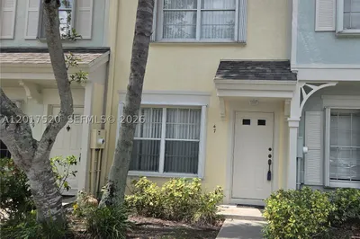 47 Simonton Cir 1