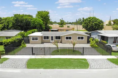 801 NW 172nd Ter 1