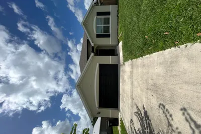341 SW Ridgecrest Drive 1