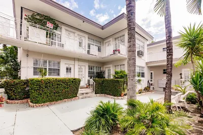 717 Espanola Way #110 1