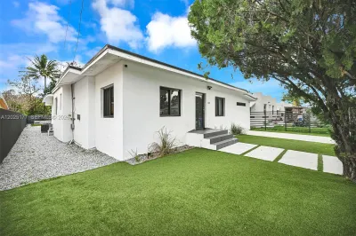 112 NW 53rd St 1