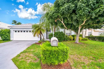 4908 Broadstone Circle 1