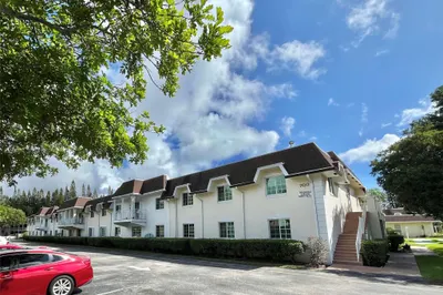 700 SE 2nd Avenue #416 1