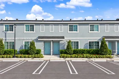 1074 NW 6th Ter 1