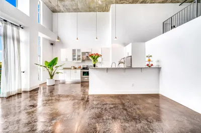 185 NE 4th Avenue #311E 1
