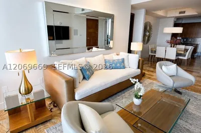 18101 Collins Ave #1807 1