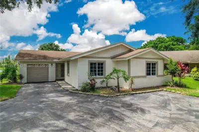 2161 Nova Village Dr 1