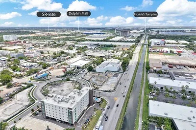 10800 NW 24th St 1