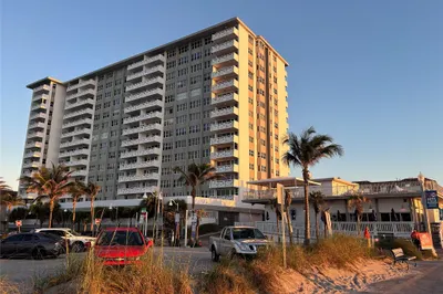 3111 N Ocean Drive #1607 1