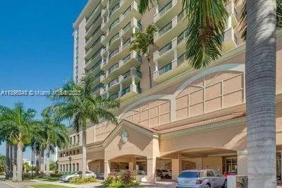 17555 ATLANTIC BLVD #1101 1