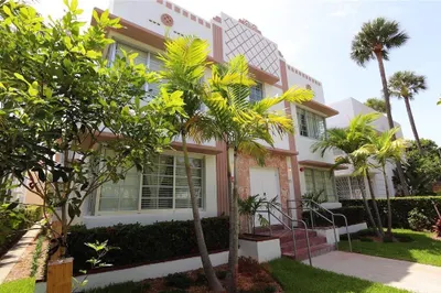 811 JEFFERSON Avenue #102 1
