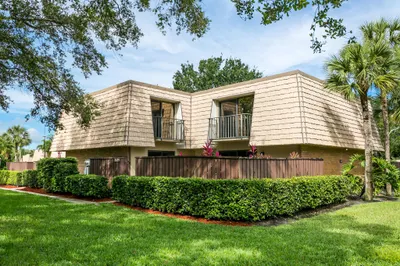 3679 SW Sunset Trace Circle