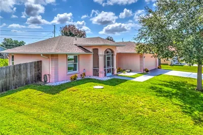 2007 SE Heathwood Circle 1