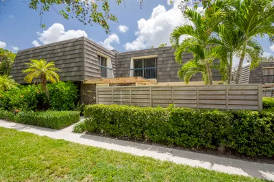 211 2nd Terrace 1