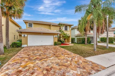 6520 NW 41st Ter 1