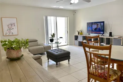 21 E 3rd St #502 1