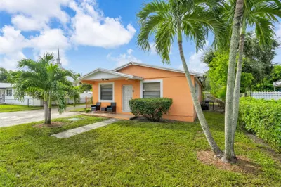 3420 NW 213th Ter 1