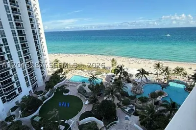 18001 Collins Ave #1006 1