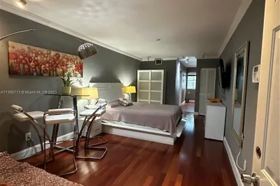 1340 Drexel Ave #305 1