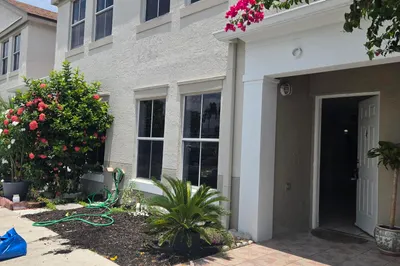 9187 Fontainebleau Boulevard #419 1