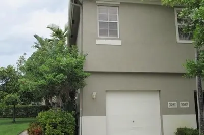 3041 Laurel Ridge Circle 1