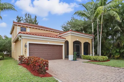 Pretty curb appeal