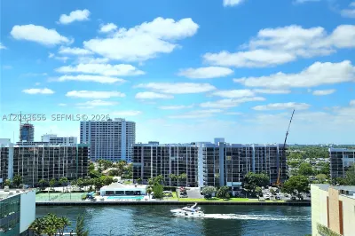 3505 S Ocean Dr #1103 1