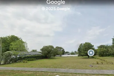 132 & 134 NW 6th Avenue 1