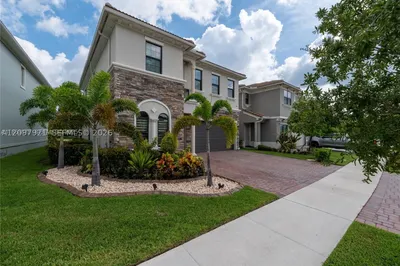 8475 NW 39th Ct 1