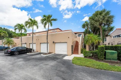 6614 Villa Sonrisa Drive #123 1