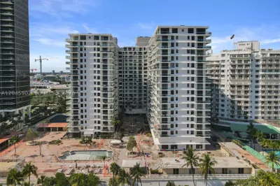9801 Collins Ave #8S 1