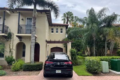 2804 Eagle Rock Cir #801 1