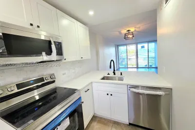 108 Royal Park Dr #2H 1