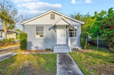 27 NW 11th Avenue 1