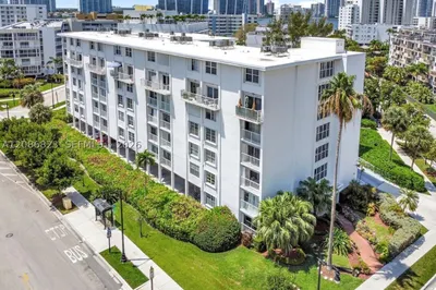 17800 Atlantic Blvd #204 1