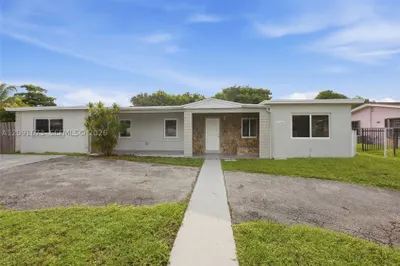 15770 NW 17th Ct 1