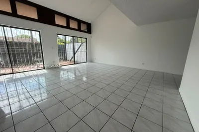 4045 SW 68th Way #5-I 1