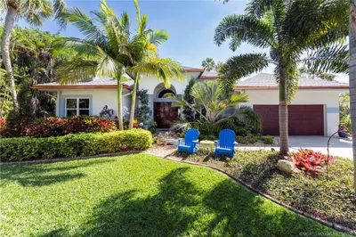 158 S River Road 1