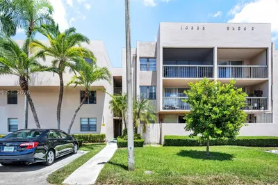 10525 SW 112th Ave #113 1
