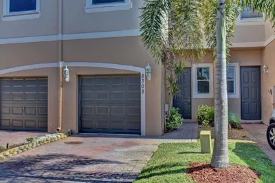 8308 Lagos De Campo Boulevard #8308 1