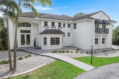 7040 NW 62nd Ter 1