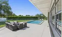 2196 SE Flanders Road Photo
