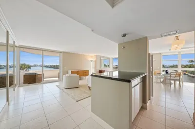 Corner Residence