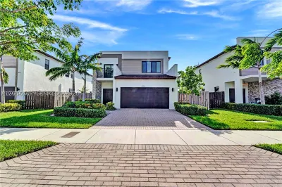 20900 NE 2nd Ct 1